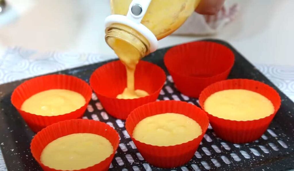 Como Fazer Bolinho de Milho Fofinho e Delicioso na Airfryer 5